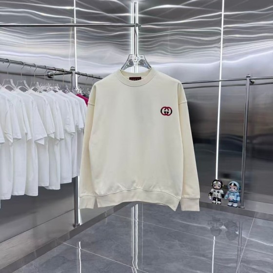 Gucci Crew Neck Long Sleeve Sweatshirt with Flocking + Thick Plate Process